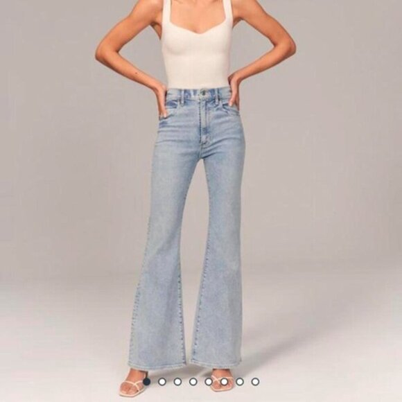 Abercrombie The Flare Ultra Hi Jeans Light Wash 5-Pocket Zipper Fly 16 Short - Picture 4 of 13